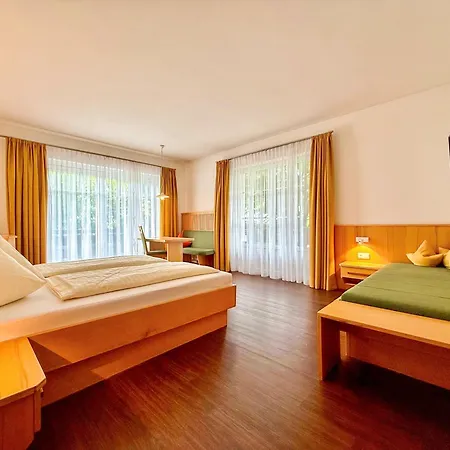 Szálloda Muehlbacher - Inklusive Kostenfreiem Eintritt In Alpentherme Bad Hofgastein