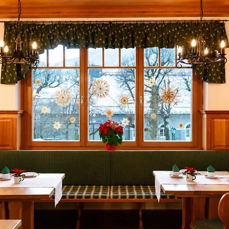 Muehlbacher - Inklusive Kostenfreiem Eintritt In Alpentherme 호텔 3*